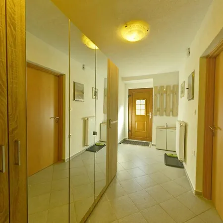 Jacobs 4 Bedroom Private House Appartement