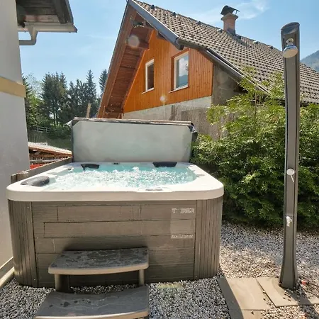 Apartment 4 Bedroom House - Jacuzzi - Jacobs Kranjska Gora