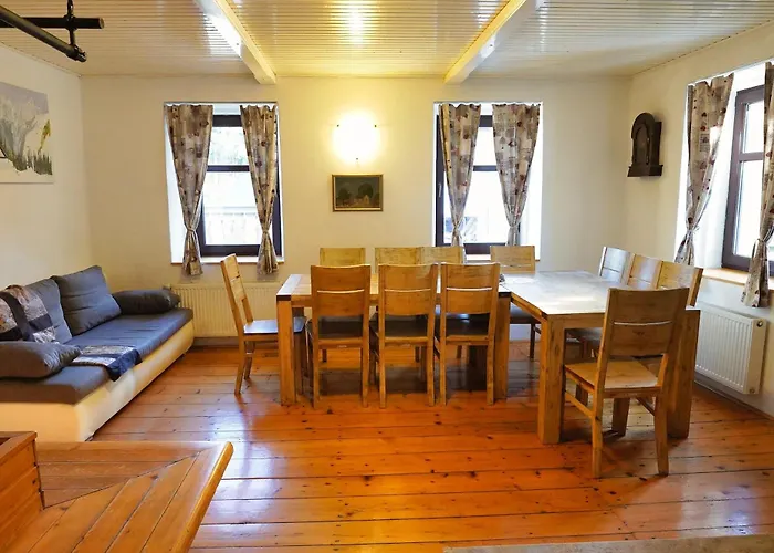 Jacobs 4 Bedroom Private House *