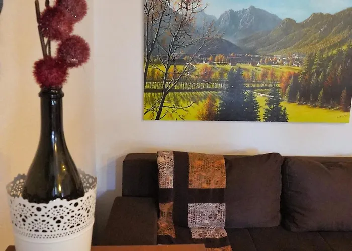 Apartma Jacobs 4 Bedroom Private House