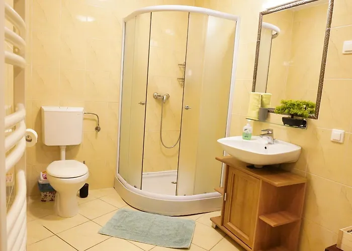 Apartma Jacobs 4 Bedroom Private House *