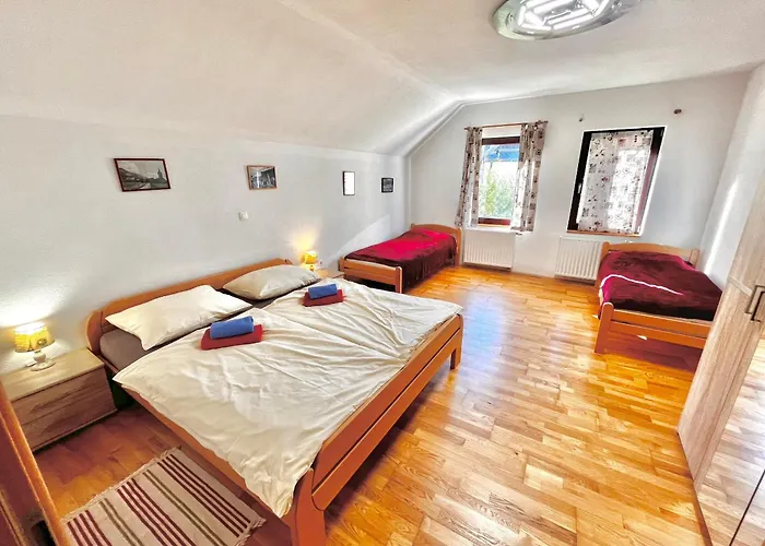 Apartma Jacobs 4 Bedroom Private House Kranjska Gora