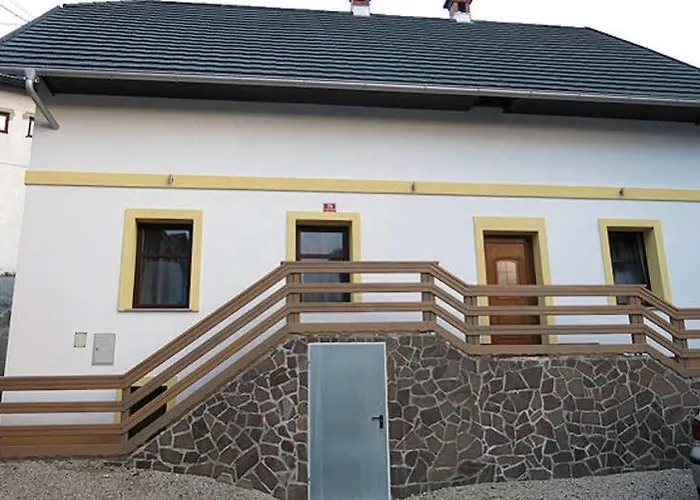 Jacobs 4 Bedroom Private House